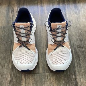 On Swiss Running Women’s Cloudstratus